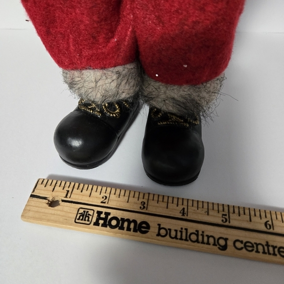 Festive Santa Claus Doll in Red Outfit - Picture 7 of 8